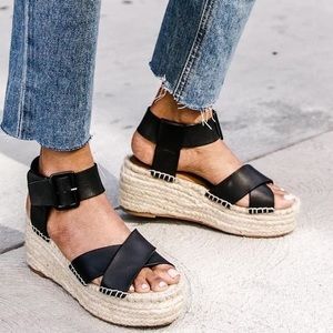 BRAND NEW Sole Society Sandals Size 9